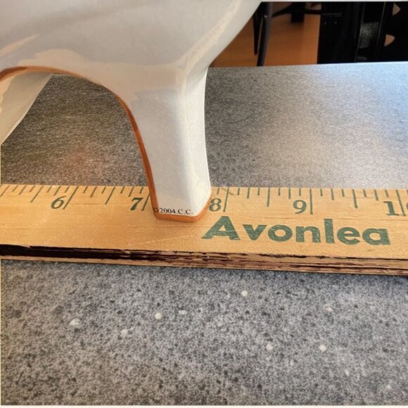 Here Comes the Bride Diane’s Happy Toes Votive Candle Porcelain Wedding 5" x 8" - Picture 8 of 16